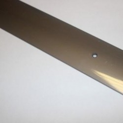 Стыкоперекрывающий одноуровневый алюминиевый порог с отверстиями А45 (44,5 мм) Бронза (0,9м)